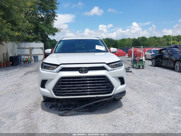 2024 TOYOTA GRAND HIGHLANDER XLE