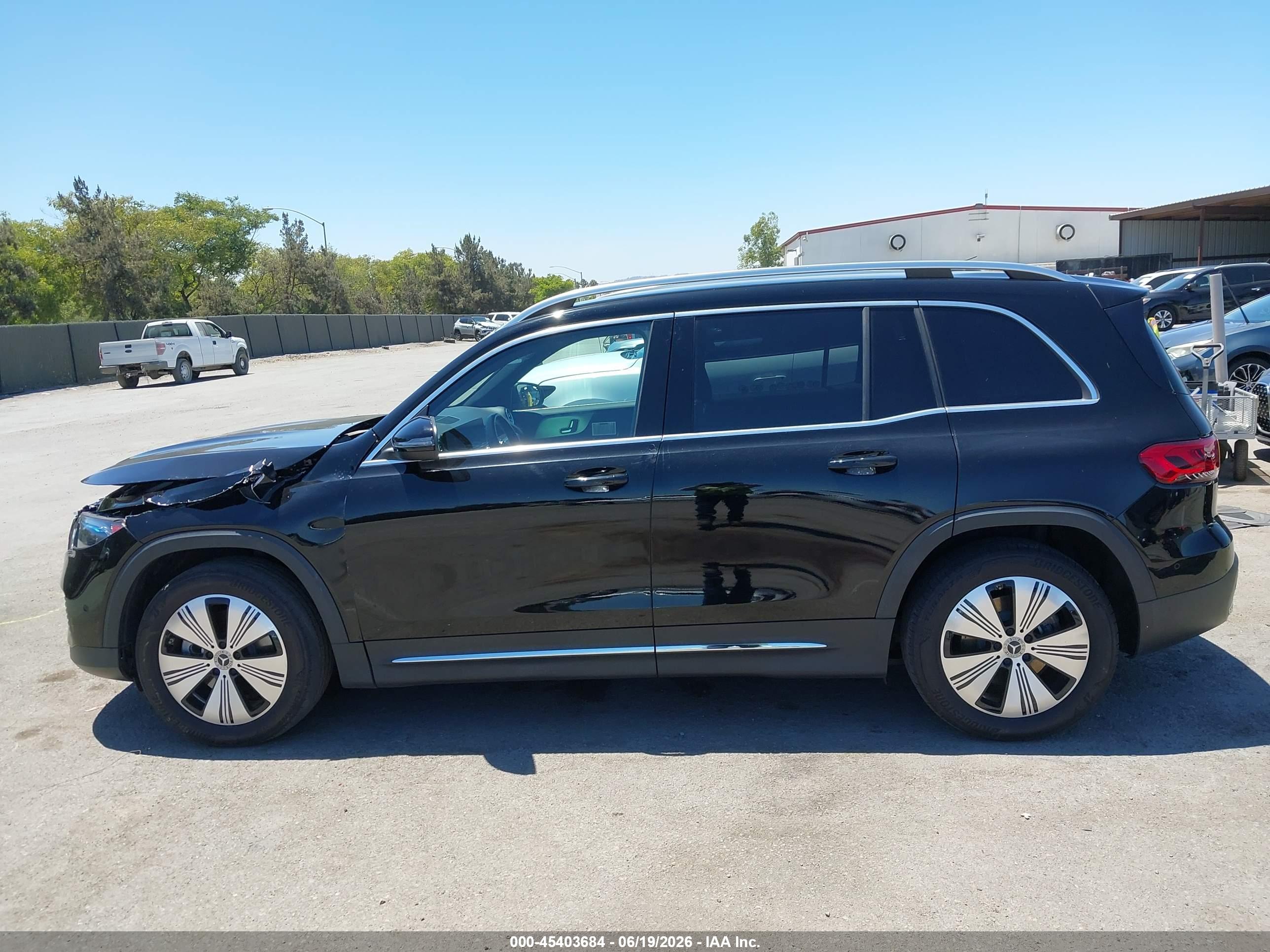 2023 MERCEDES-BENZ EQB 300 SUV 4MATIC