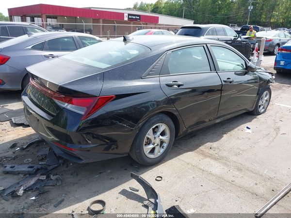 2023 HYUNDAI ELANTRA SE