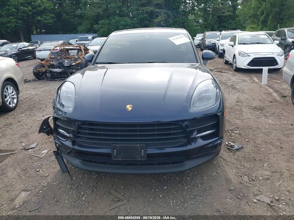 2020 PORSCHE MACAN