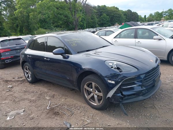 2020 PORSCHE MACAN