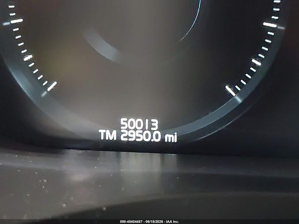 2020 VOLVO XC60 T5 MOMENTUM