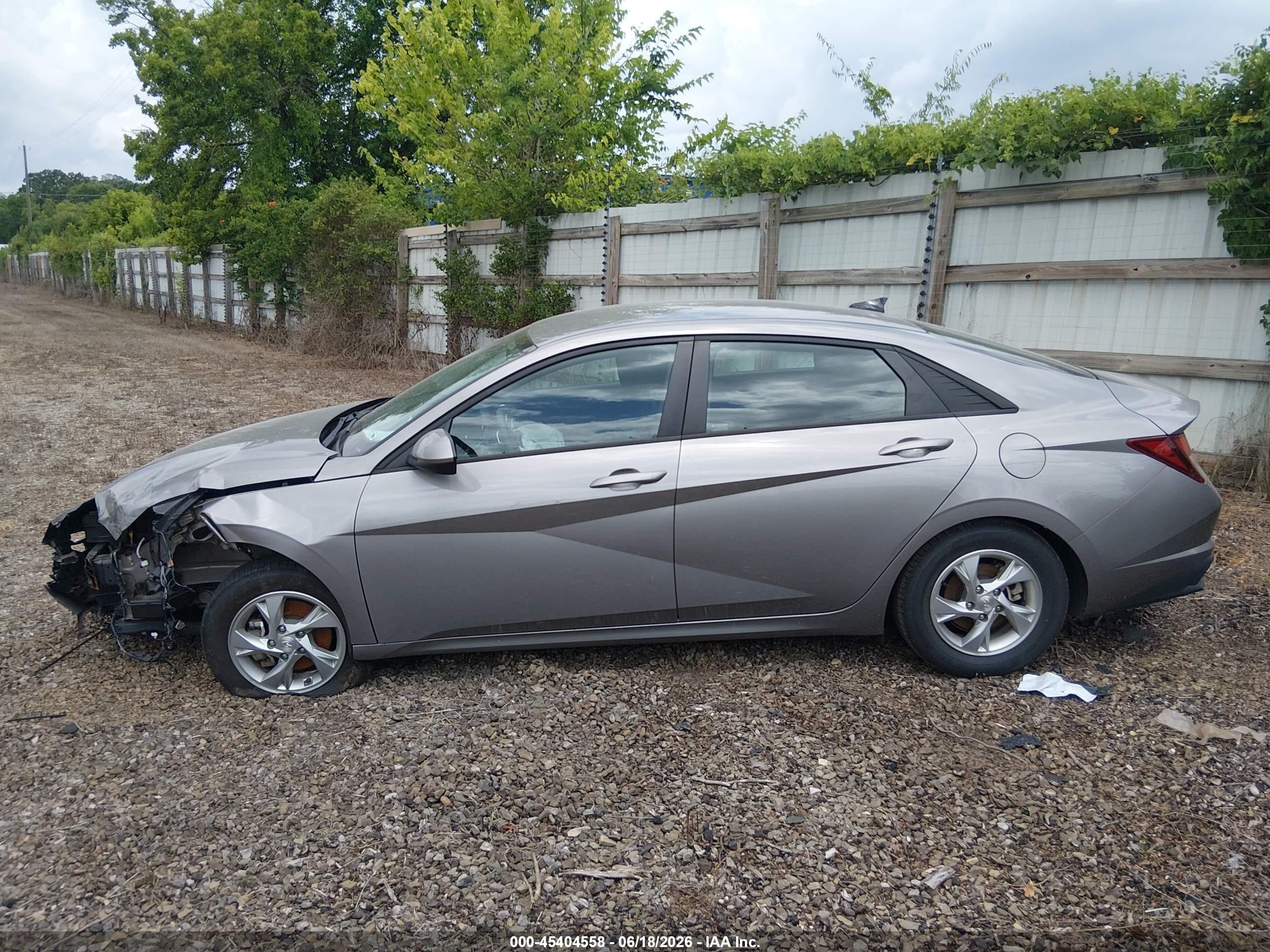 2023 HYUNDAI ELANTRA SE