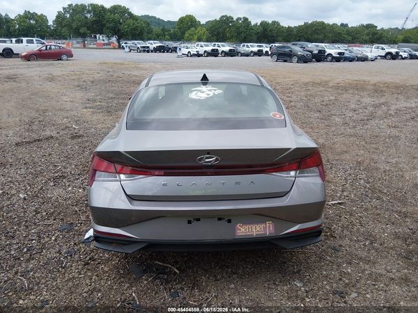 2023 HYUNDAI ELANTRA SE
