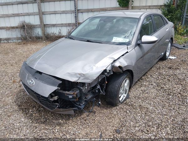 2023 HYUNDAI ELANTRA SE