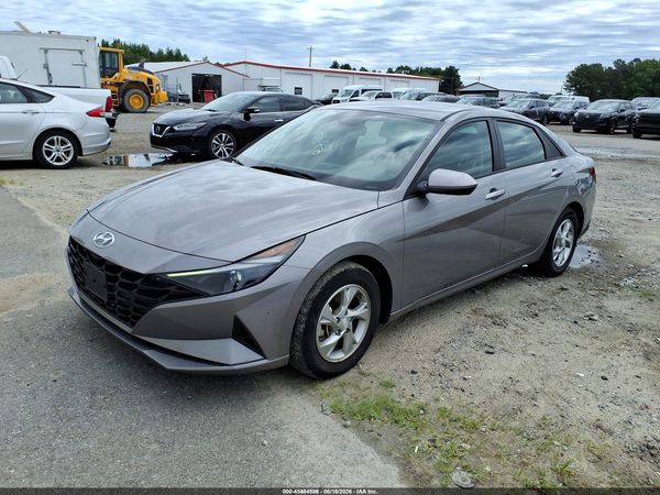2023 HYUNDAI ELANTRA SE