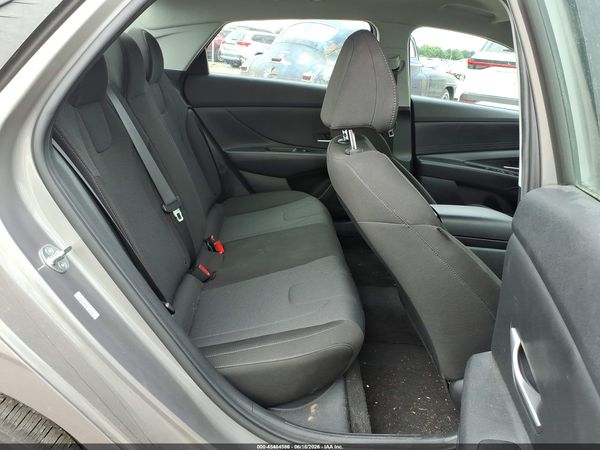 2023 HYUNDAI ELANTRA SE