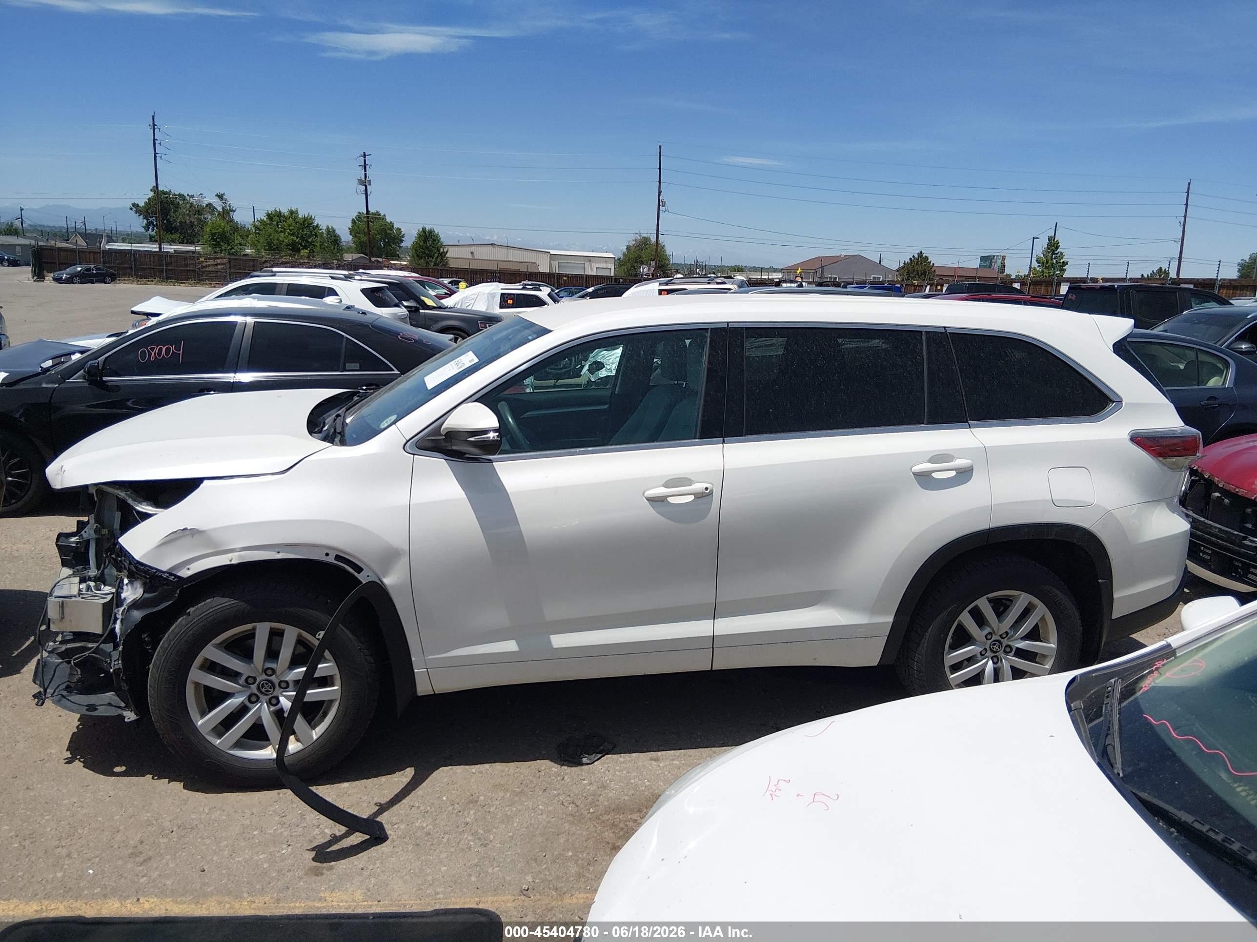 2016 TOYOTA HIGHLANDER LE/LE PLUS