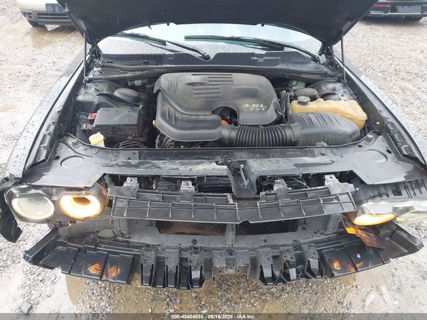 2016 DODGE CHALLENGER SXT