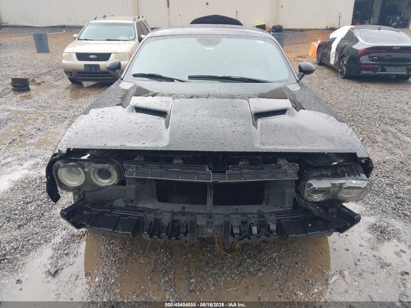 2016 DODGE CHALLENGER SXT