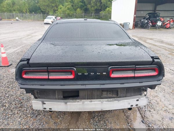 2016 DODGE CHALLENGER SXT