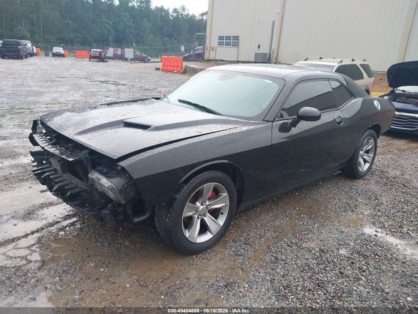 2016 DODGE CHALLENGER SXT