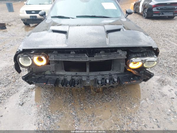 2016 DODGE CHALLENGER SXT