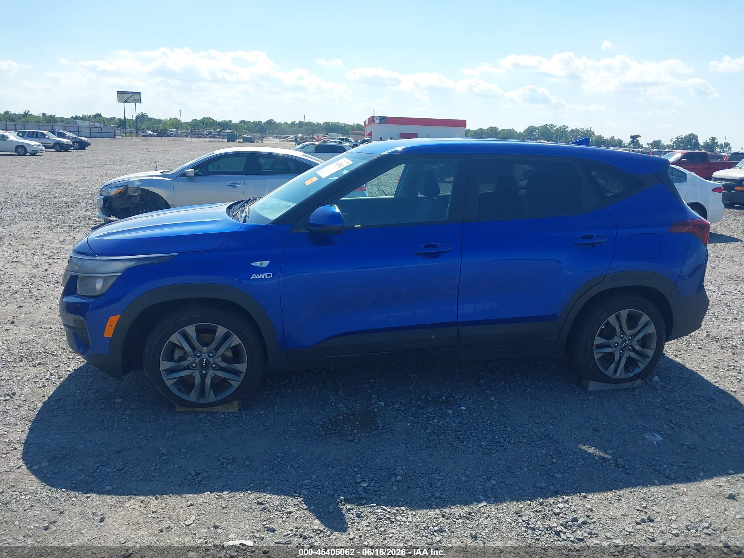 2022 KIA SELTOS LX