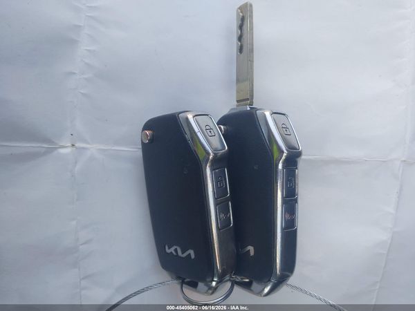 2022 KIA SELTOS LX
