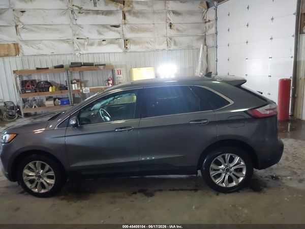 2022 FORD EDGE TITANIUM — I117