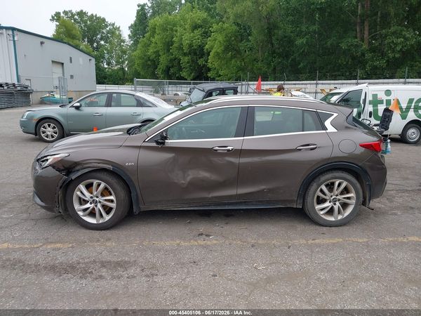 2019 INFINITI QX30 LUXE