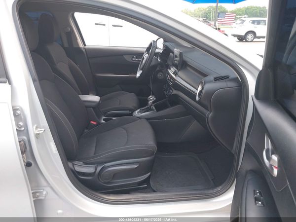 2019 KIA FORTE LXS