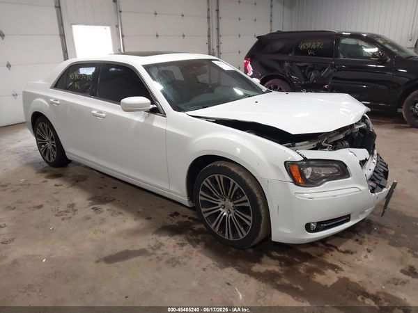2013 CHRYSLER 300 300S — I1