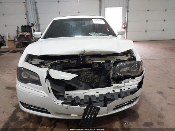 2013 CHRYSLER 300 300S — I115