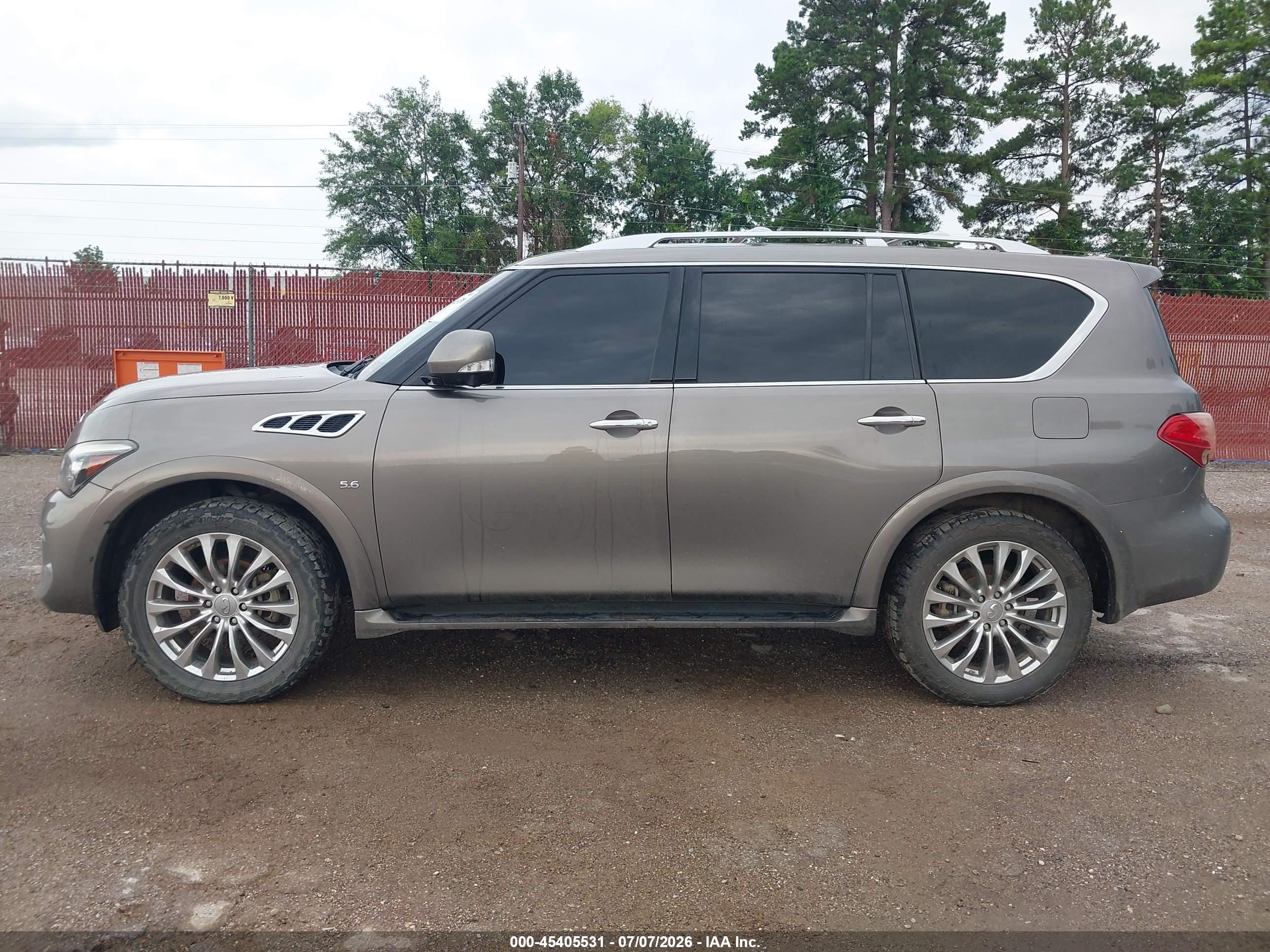 2017 INFINITI QX80