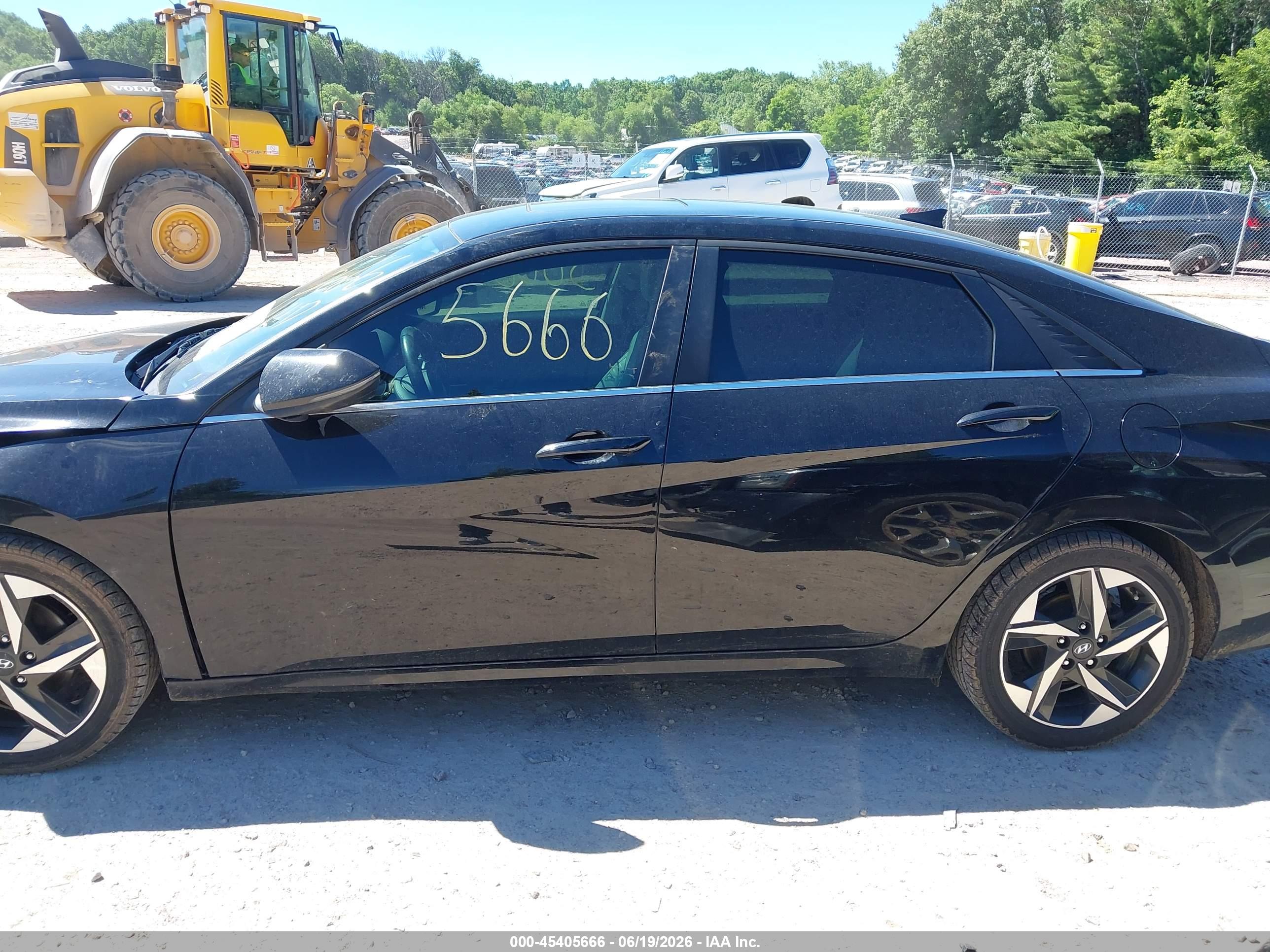 2022 HYUNDAI ELANTRA LIMITED