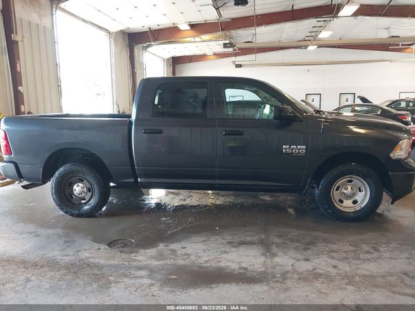 2019 RAM 1500 CLASSIC TRADESMAN  4X4 5'7 BOX