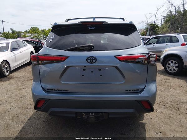 2021 TOYOTA HIGHLANDER XLE