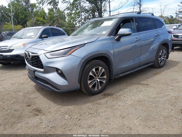 2021 TOYOTA HIGHLANDER XLE