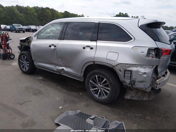 2019 TOYOTA HIGHLANDER XLE