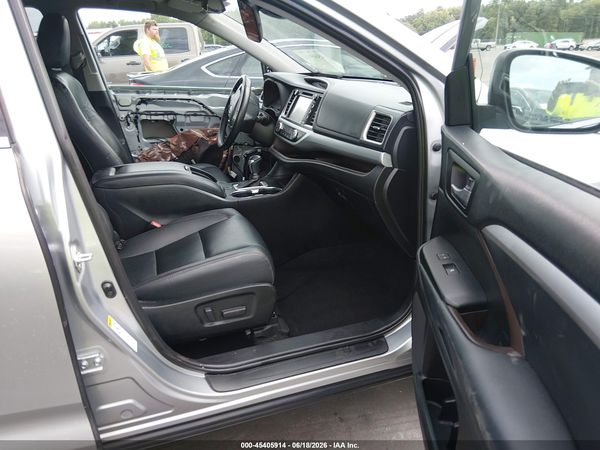 2019 TOYOTA HIGHLANDER XLE
