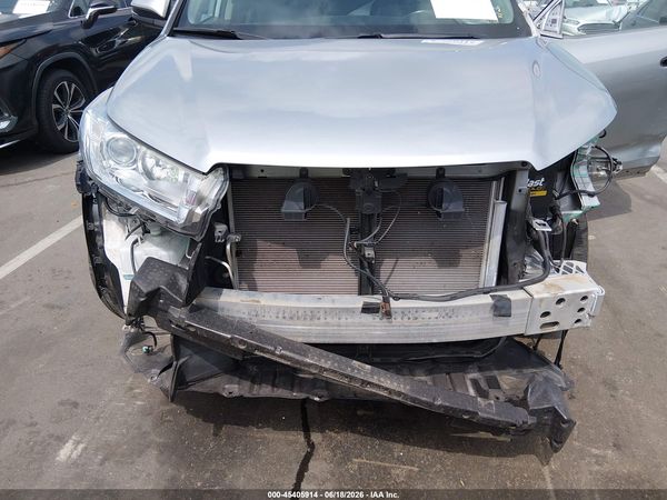 2019 TOYOTA HIGHLANDER XLE