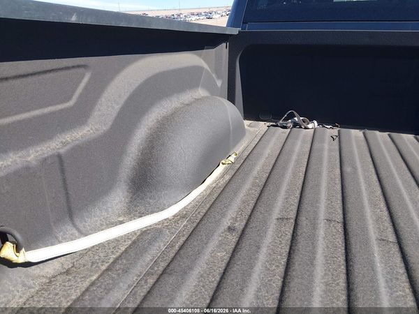 2018 RAM 1500 ST CREW CAB 4X4
