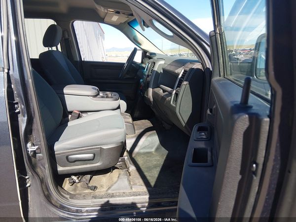 2018 RAM 1500 ST CREW CAB 4X4