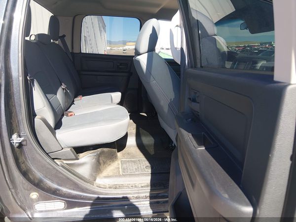 2018 RAM 1500 ST CREW CAB 4X4