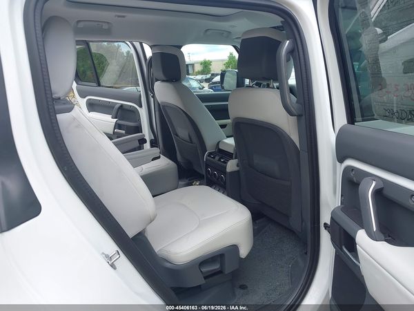 2025 LAND ROVER DEFENDER 130 P400 X-DYNAMIC SE