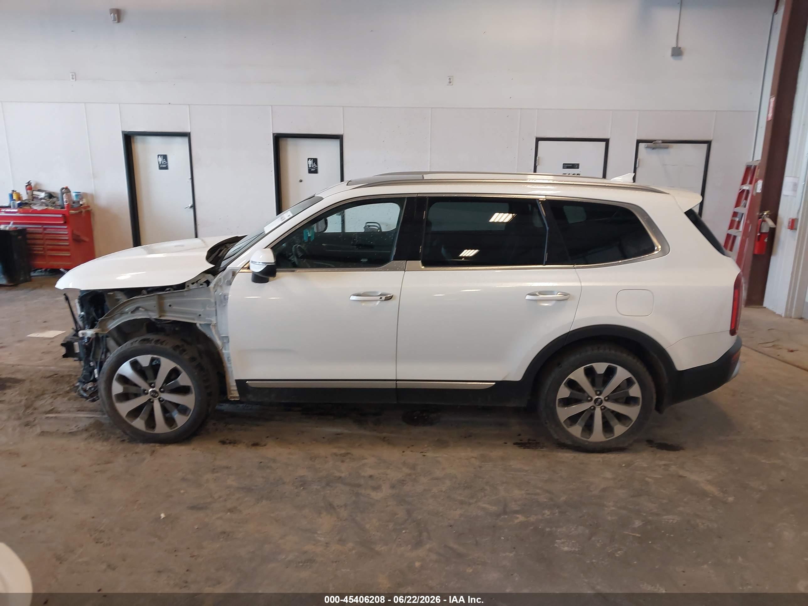 2020 KIA TELLURIDE S