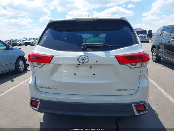 2017 TOYOTA HIGHLANDER LIMITED PLATINUM
