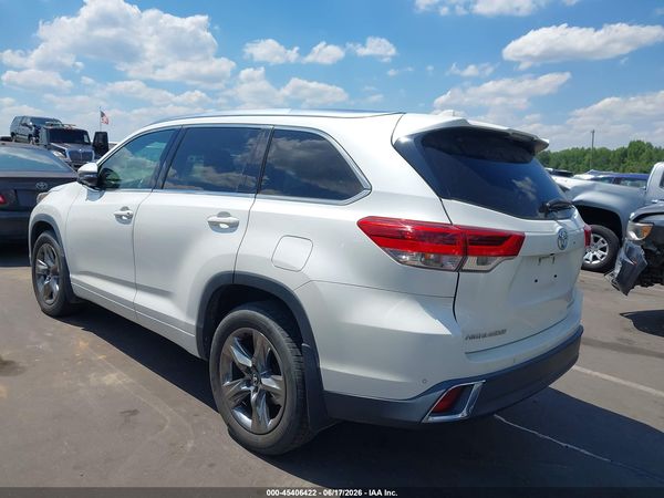 2017 TOYOTA HIGHLANDER LIMITED PLATINUM