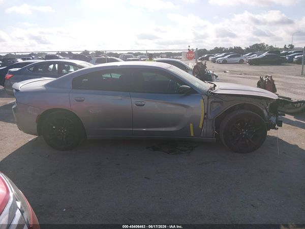 2017 DODGE CHARGER SE RWD
