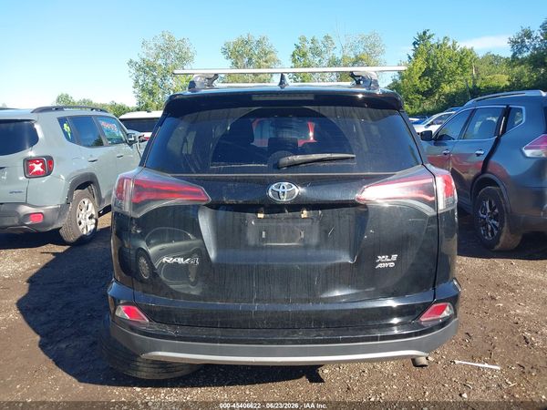 2018 TOYOTA RAV4 XLE