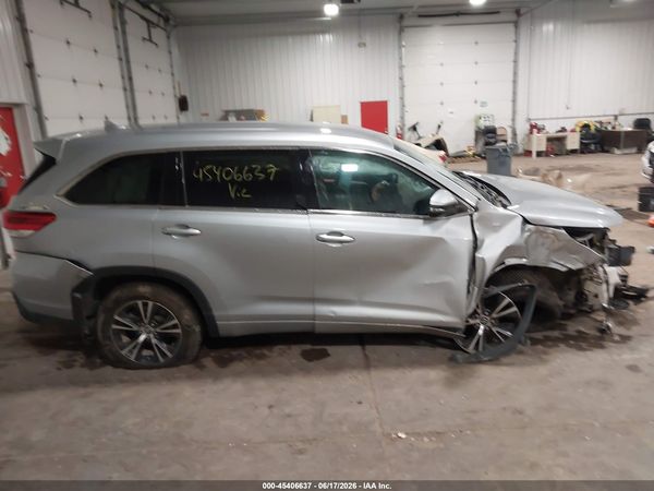 2018 TOYOTA HIGHLANDER LE PLUS