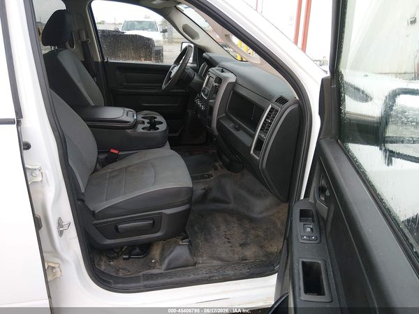2022 RAM 1500 CLASSIC TRADESMAN  4X4 6'4 BOX