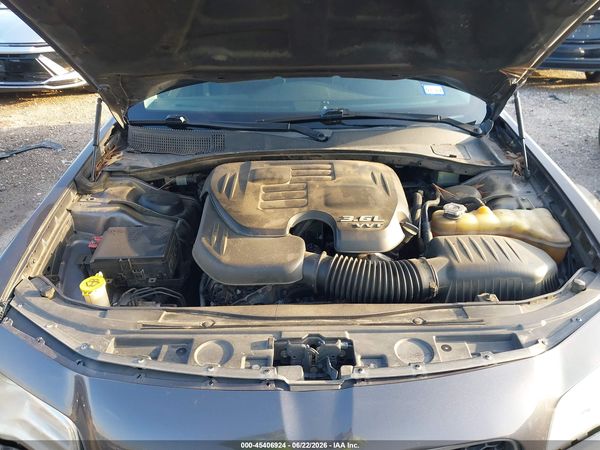 2016 CHRYSLER 300 LIMITED