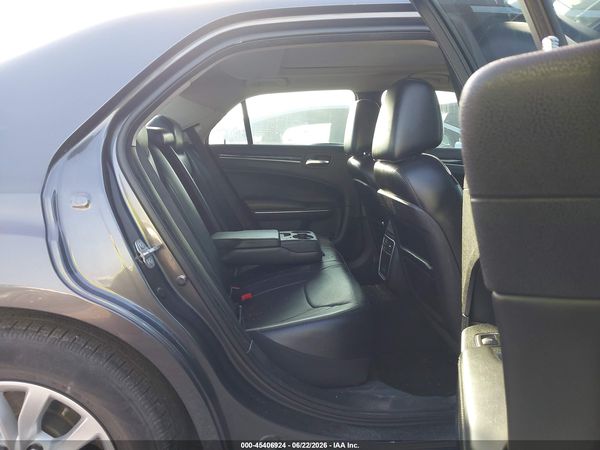 2016 CHRYSLER 300 LIMITED