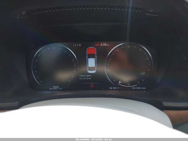 2017 VOLVO S90