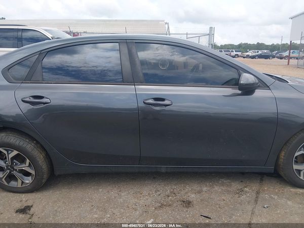2019 KIA FORTE LXS