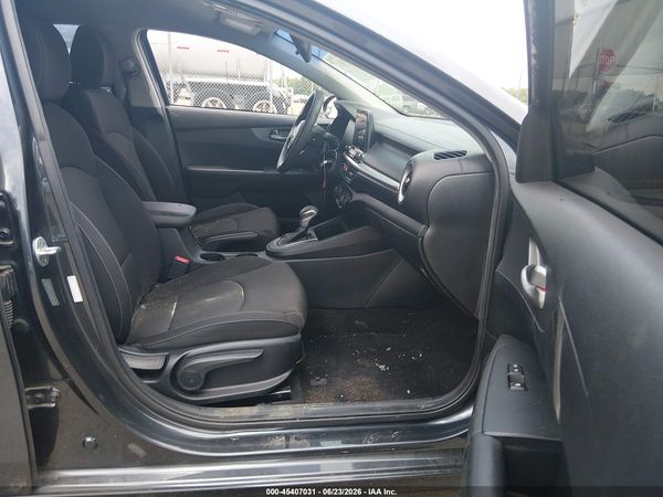 2019 KIA FORTE LXS