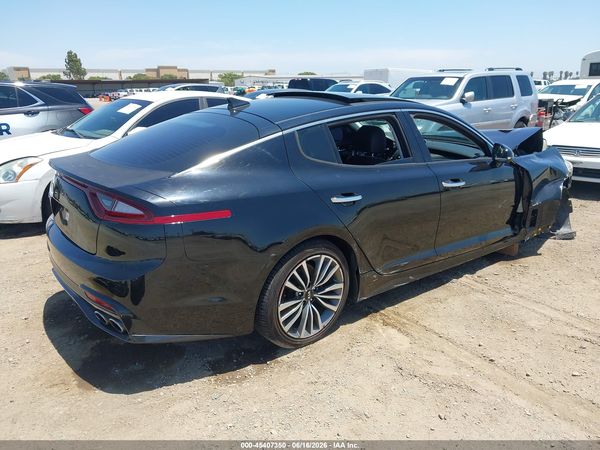 2018 KIA STINGER PREMIUM