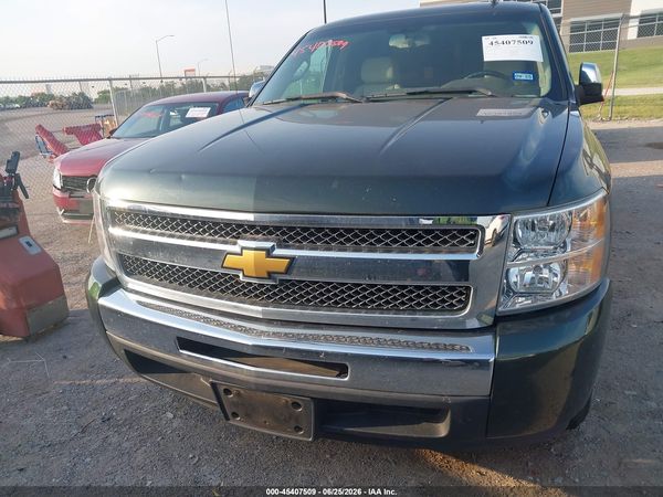 2013 CHEVROLET SILVERADO 1500 LT — I115